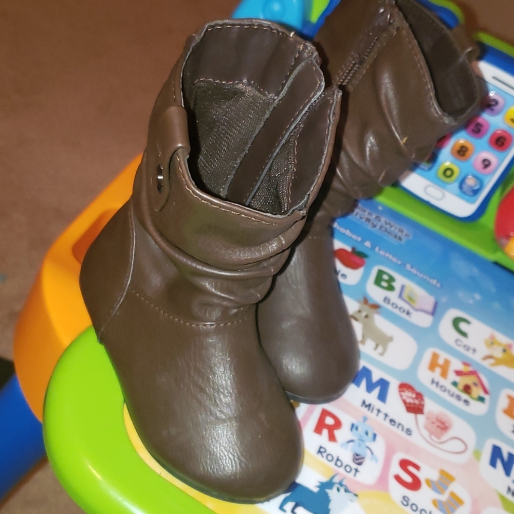Children's place faux leather  BOOTS